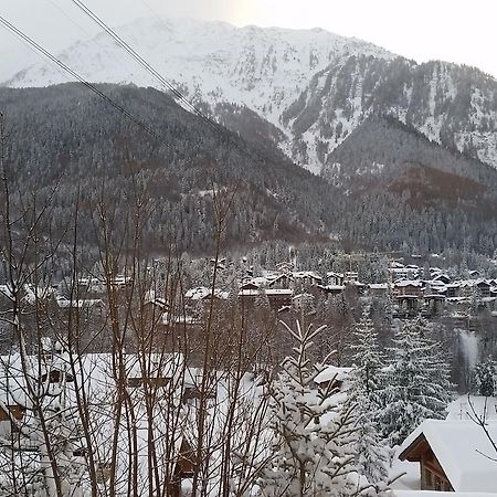 Hotel De La Telecabine Courmayeur Exterior foto