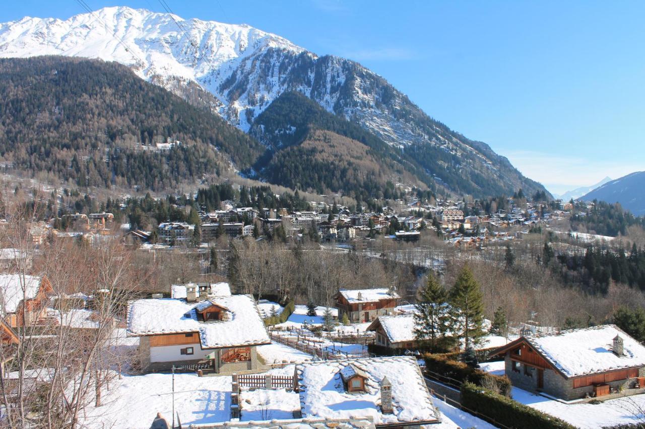 Hotel De La Telecabine Courmayeur Exterior foto